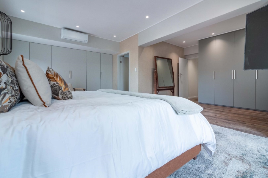 To Let 3 Bedroom Property for Rent in Sea Point Western Cape